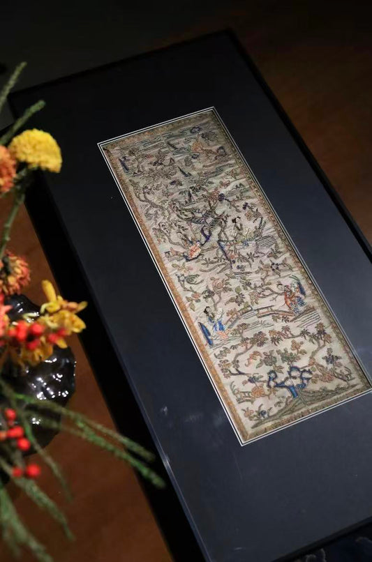 Qing-dynasty Courtyard Scene Embroidery