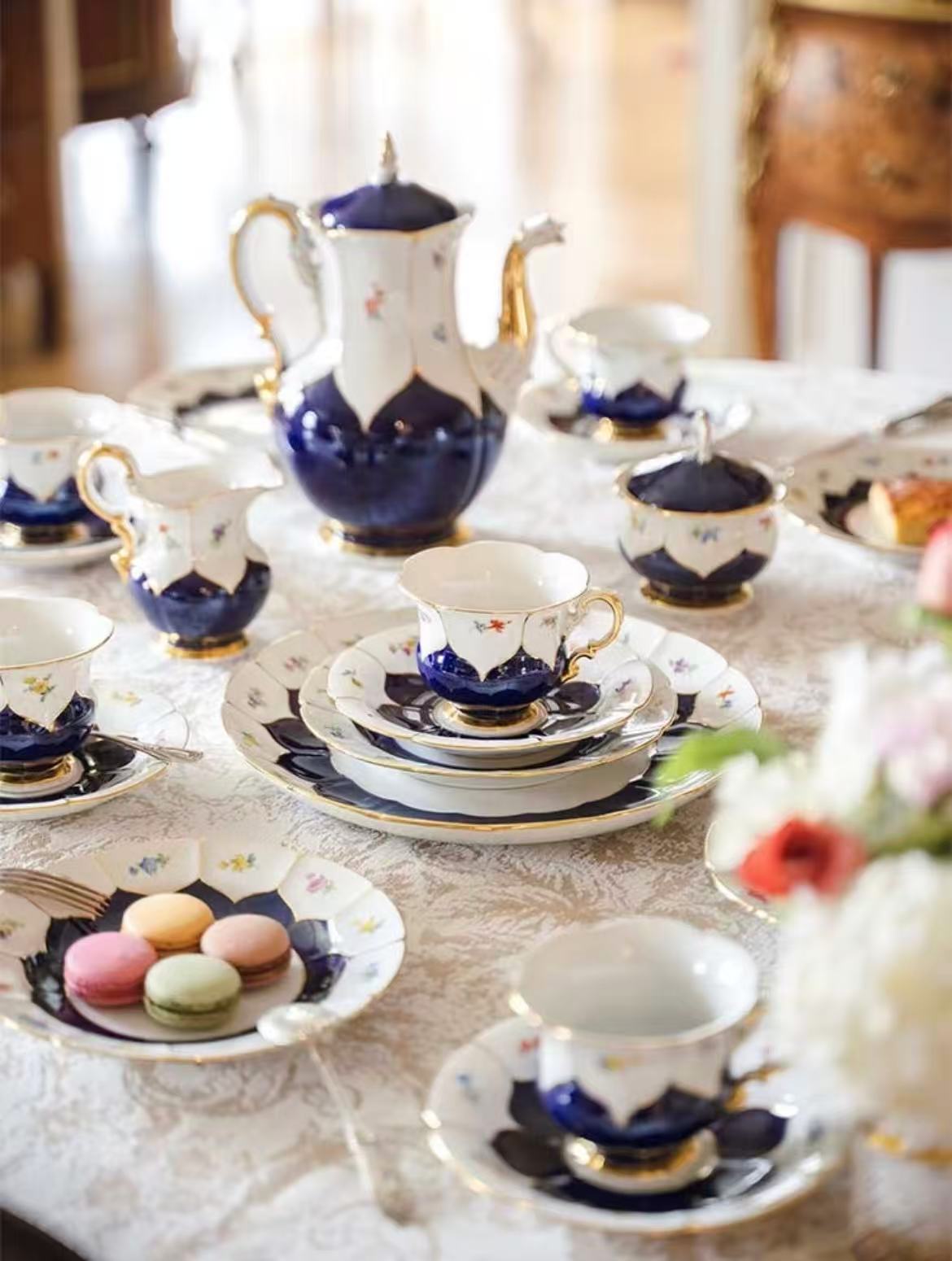 Meissen B-Form Afternoon Tea Set