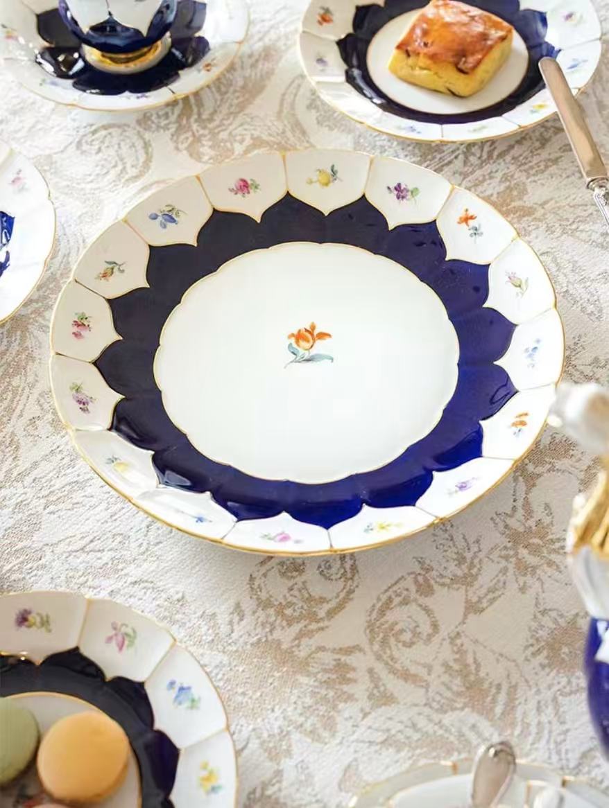 Meissen B-Form Afternoon Tea Set
